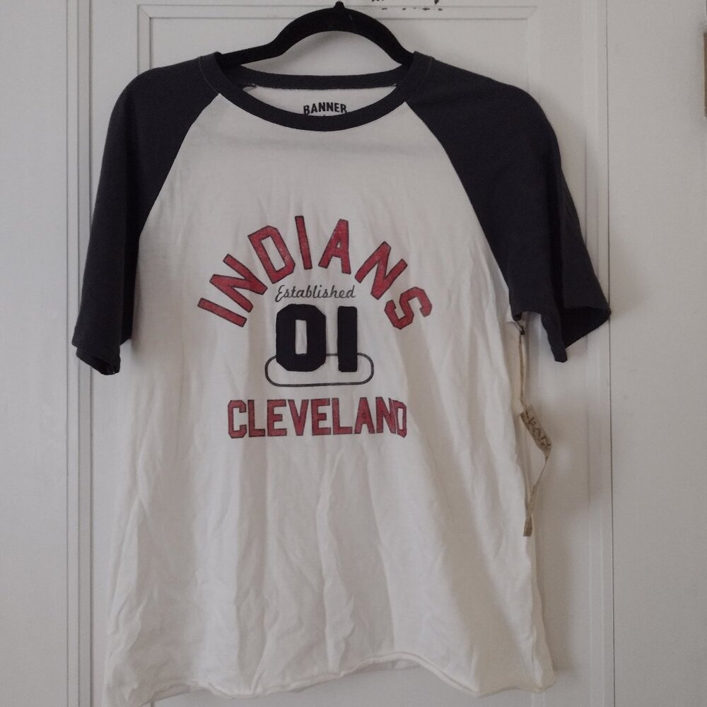 Cleveland Indians/Guardians Baseball Womens XL T-shirt- NEW w/TAGS!